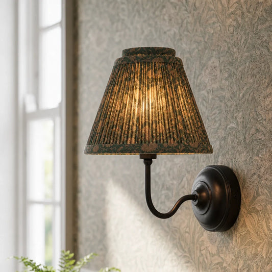Classic Elegant Pleated Pattern Fabric Wall Light