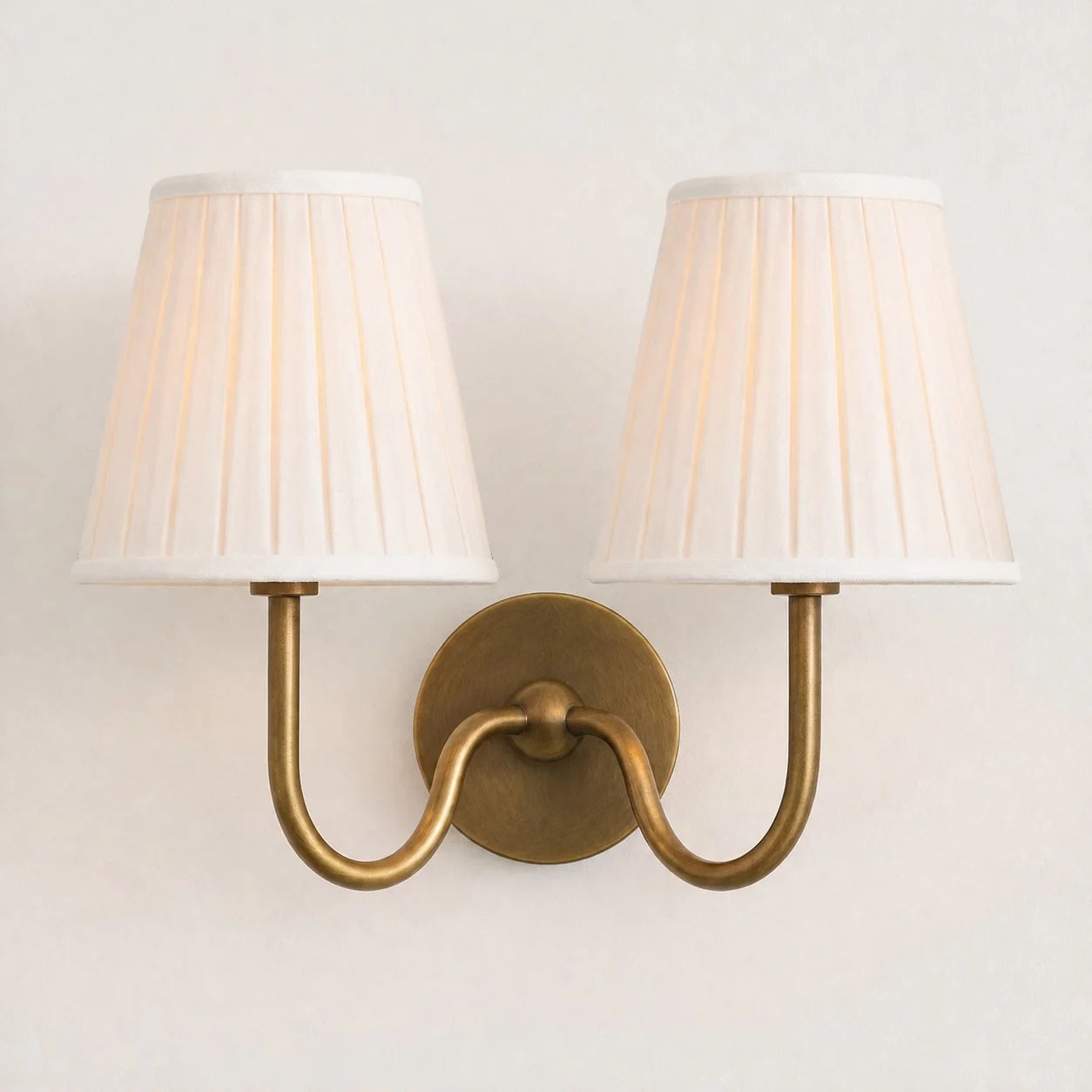 Classic Vintage Linen Pleated Shade Wall Light