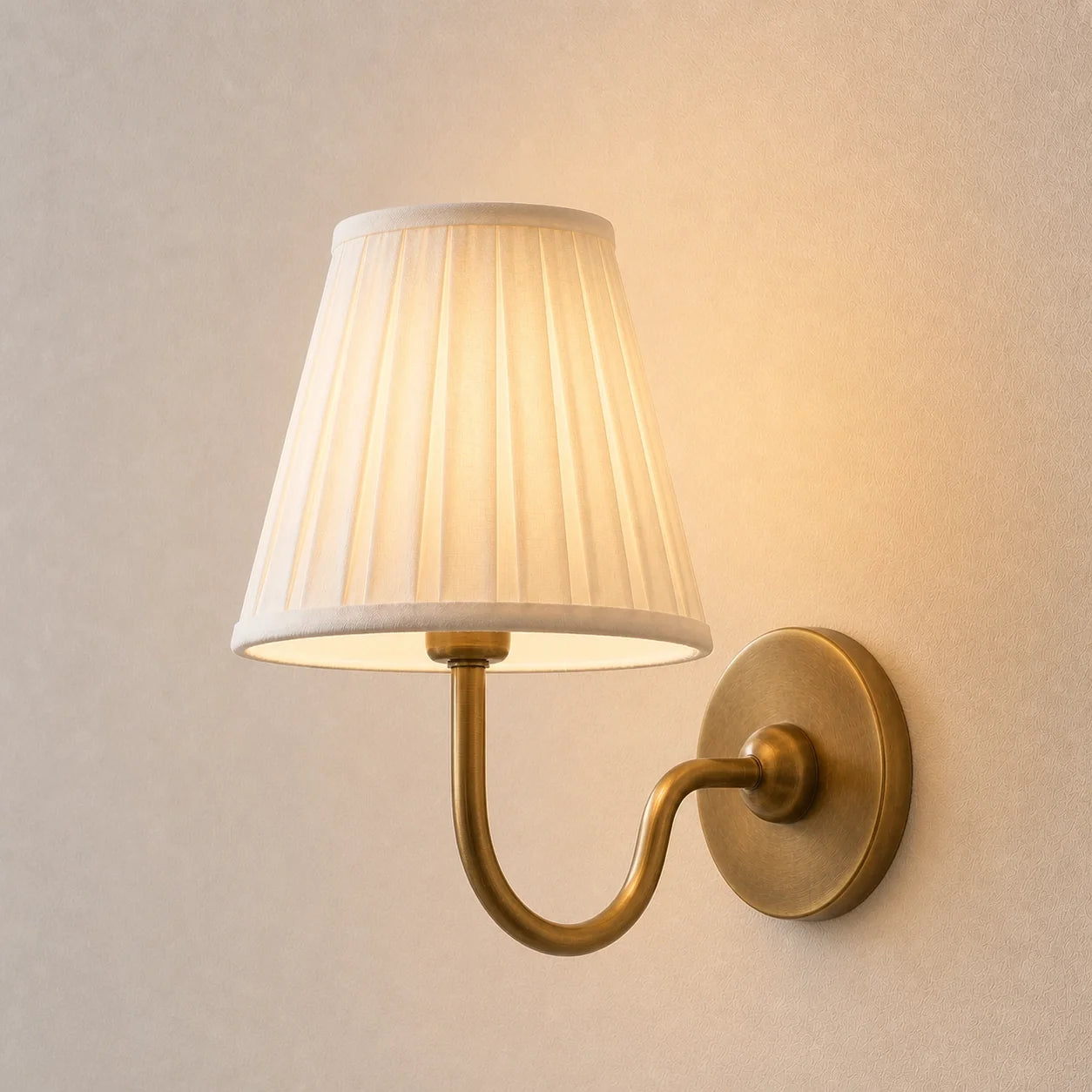 Classic Vintage Linen Pleated Shade Wall Light