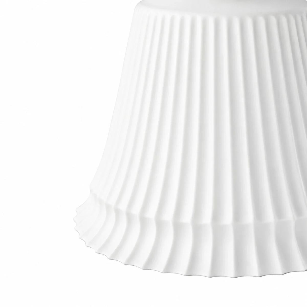 Vintage Style Ceramic Flower Pendant Light